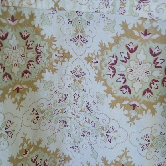 Old Navy L Royal Floral Gold Berry Collared Long Sleeved Cotton Top Workwear - Picture 8 of 8